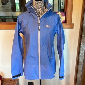 Womens REI Gore Tex Rain Jacket - M
